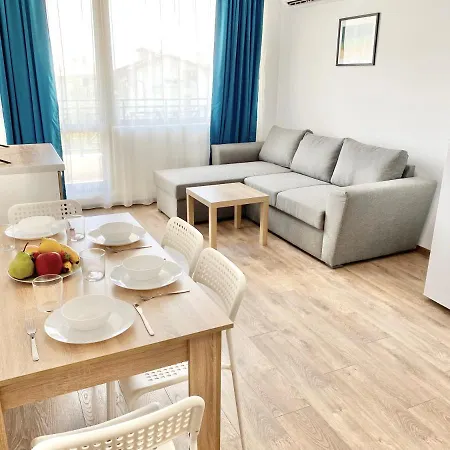 Apartment Central Seaview For 4 Guests