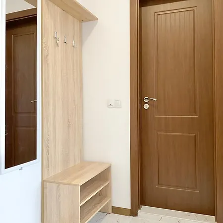Central Seaview For 4 Guests