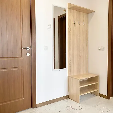 Central Seaview For 4 Guests Apartment