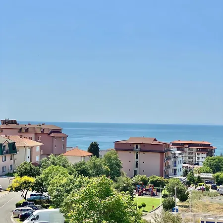 Central Seaview For 4 Guests Apartment *