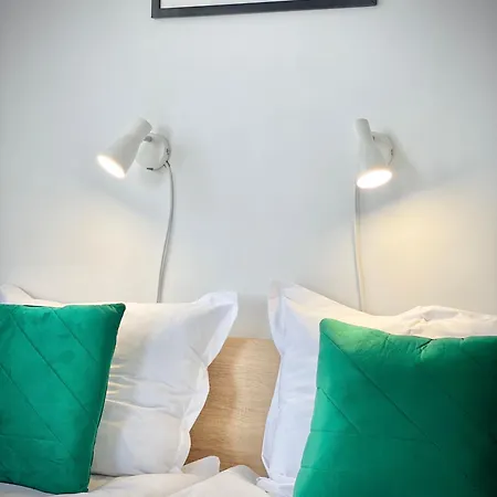 Central Seaview For 4 Guests *