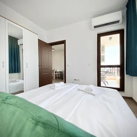 Central Seaview For 4 Guests * Sveti Vlas