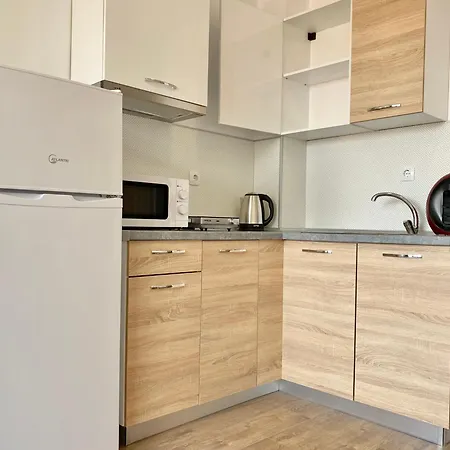 Central Seaview For 4 Guests Apartment