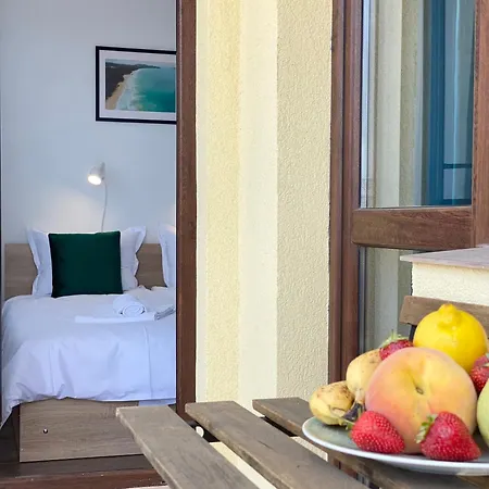 Central Seaview For 4 Guests Apartment
