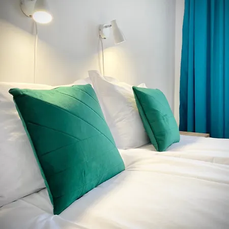 Central Seaview For 4 Guests Апартамент Свети Влас