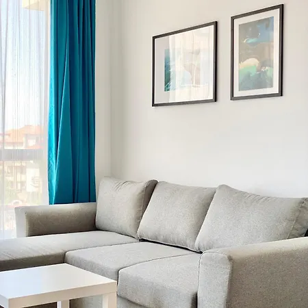 Central Seaview For 4 Guests Апартамент Свети Влас