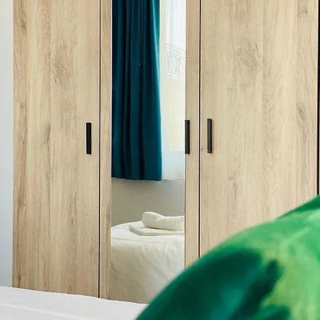 Central Seaview For 4 Guests * Свети Влас